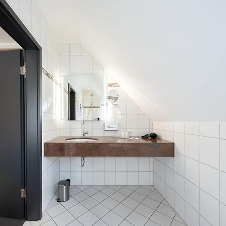 Stadthotel Dinklage, Self Check-in & Restaurant Direkt Am