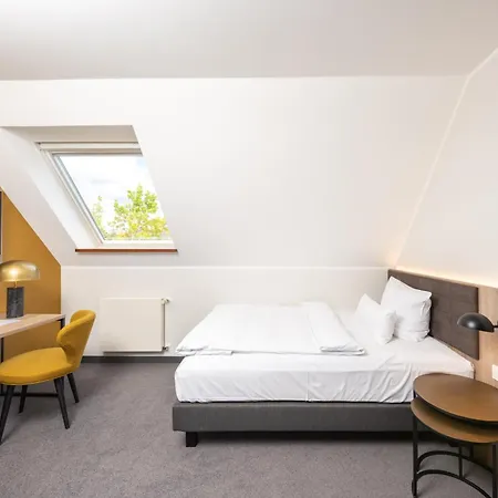 Stadthotel Dinklage, Self Check-in & Restaurant Direkt Am *