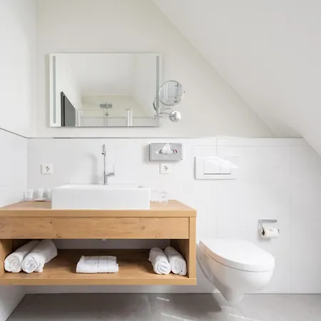 Stadthotel Dinklage, Self Check-in & Restaurant Direkt Am Hotel *