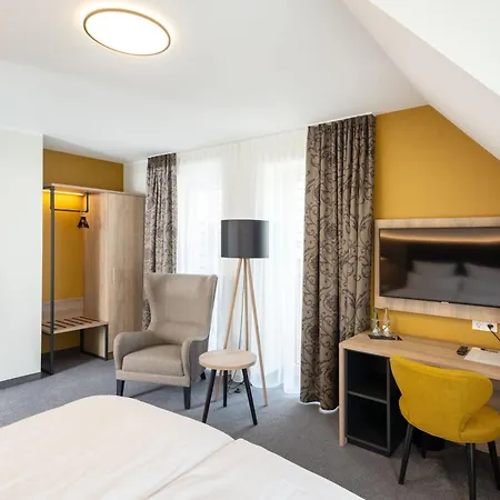 Stadthotel Dinklage, Self Check-in & Restaurant Direkt Am Dinklage