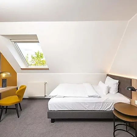 Stadthotel Dinklage, Self Check-in & Restaurant Direkt Am *